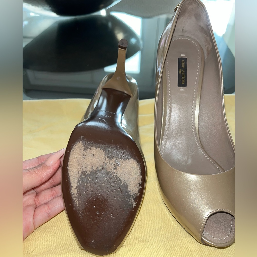 LOUIS VUITTON PEEP TOE PUMPS